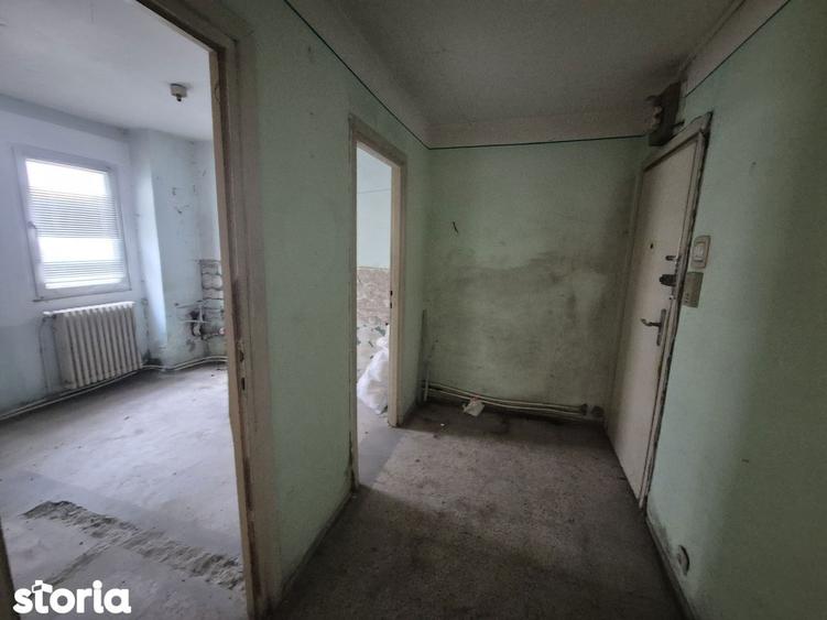 Garsonieră semidecomandată în Central