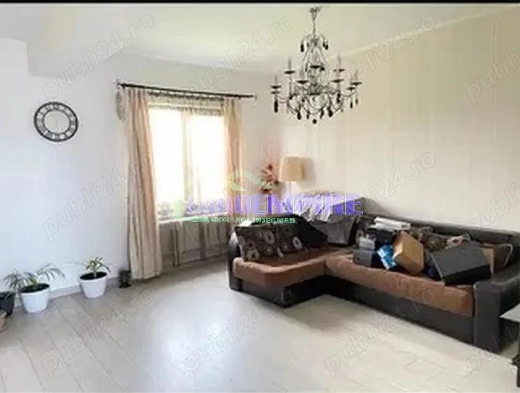 Casă cu 4 camere cu Teren 450 Mp în Lumina
