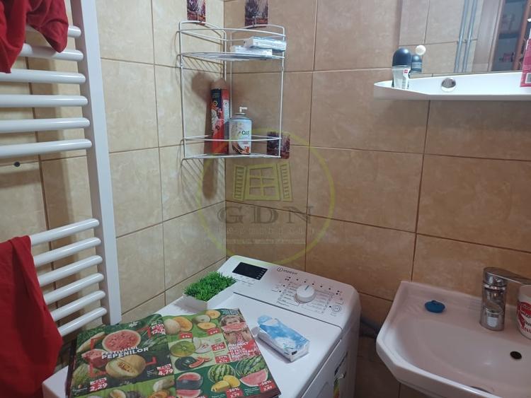 Garsonieră decomandată, mobilată în Central