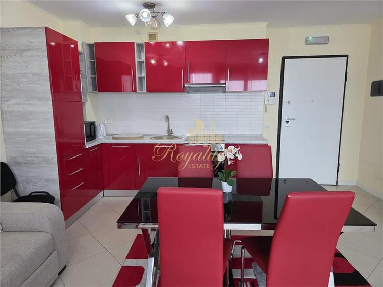 Apartament cu 3 camere decomandat, mobilat în Gheorghe Lazăr