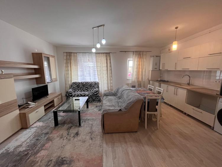 Apartament cu 2 camere semidecomandat, mobilat în Șelimbăr