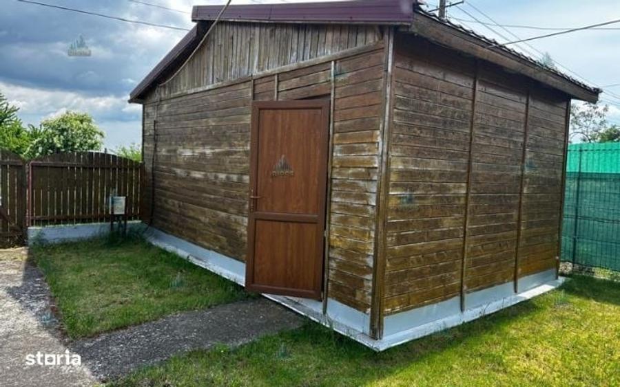 Casă cu 4 camere în Ghizdaru