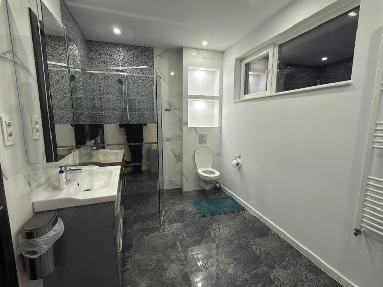 Apartament cu 2 camere decomandat, mobilat în Războieni