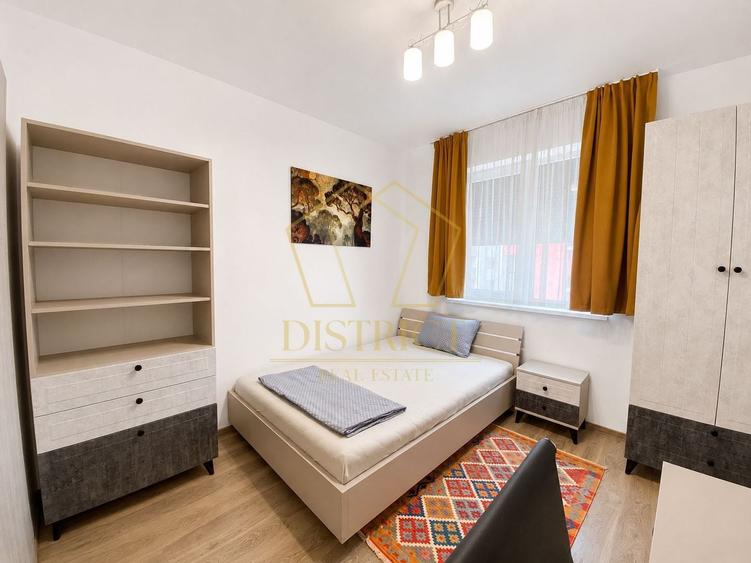 Apartament cu 3 camere semidecomandat, mobilat în Giroc