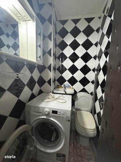 Apartament cu 3 camere decomandat în Prundu