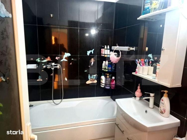 Apartament cu 2 camere semidecomandat în Aleea Trandafirilor