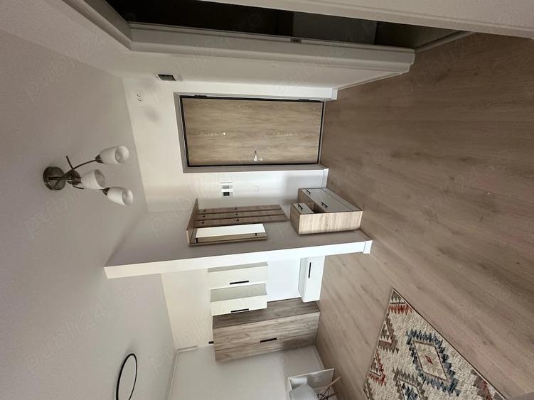 Apartament cu 2 camere decomandat în Titan