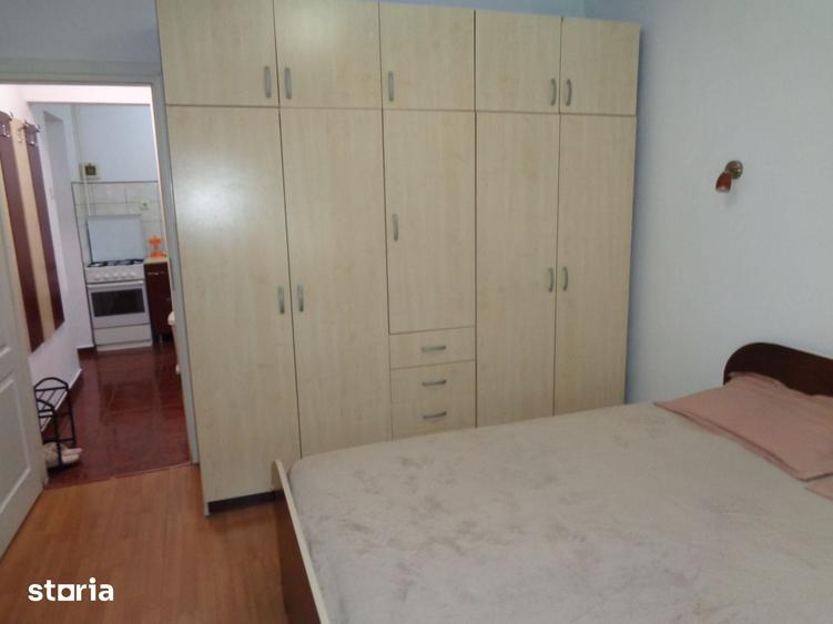 Apartament cu 2 camere decomandat în Grădiște