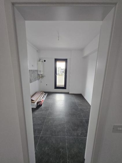 Apartament cu 3 camere decomandat în Theodor Pallady