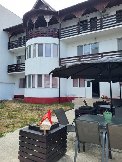 Casă individuală cu 12 camere cu Canalizare în Năvodari