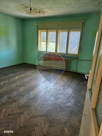 Casă cu 4 camere în Ultracentral