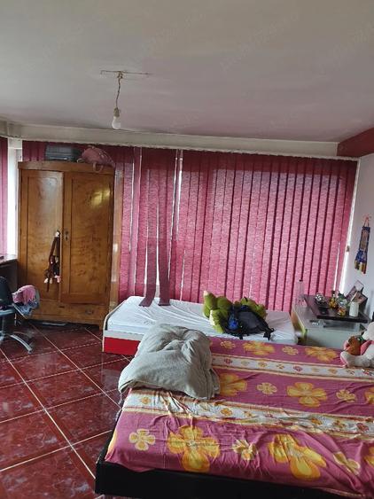 Apartament cu 2 camere decomandat în Exterior Vest