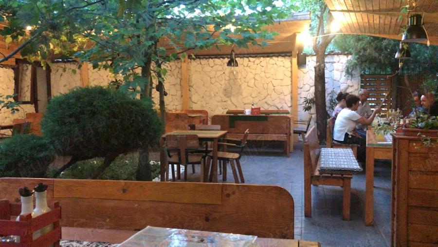 Casă cu Teren 384 Mp în Central
