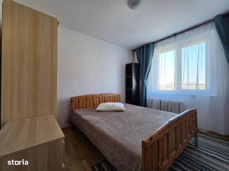 Apartament cu 3 camere decomandat în Titan
