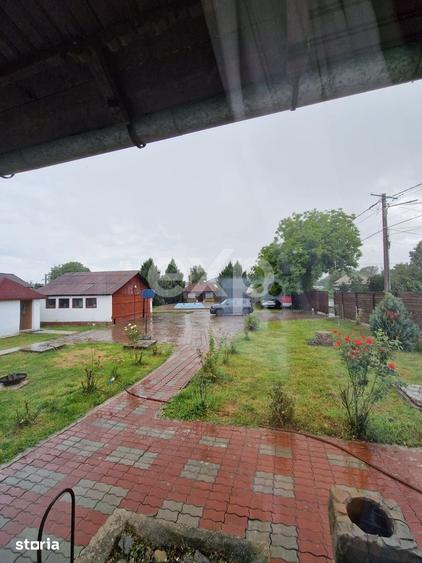 Casă cu 4 camere cu Teren 1200 Mp în Răzvad