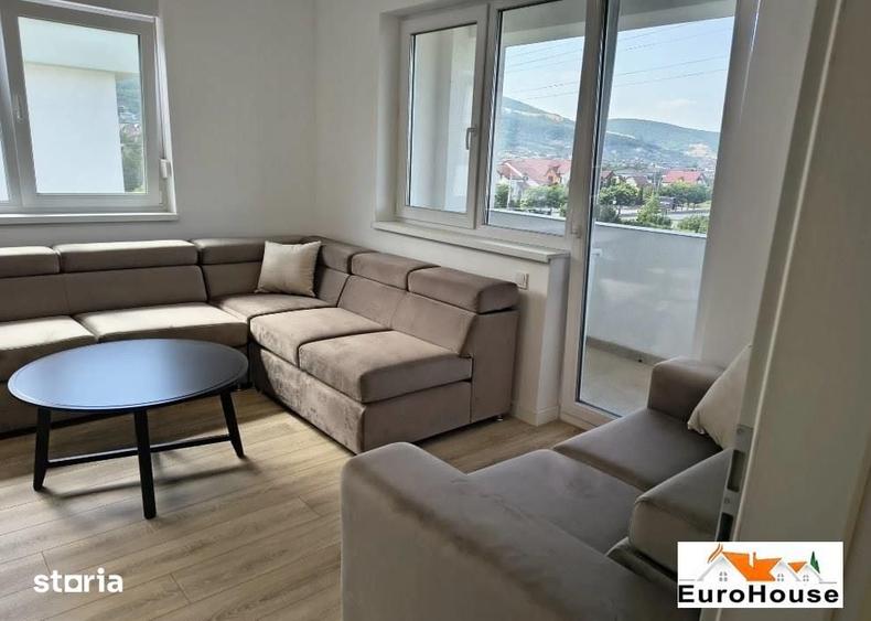 Apartament cu 3 camere decomandat în Cetate