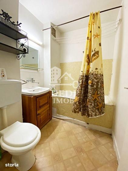 Apartament cu 3 camere decomandat în Nufărul