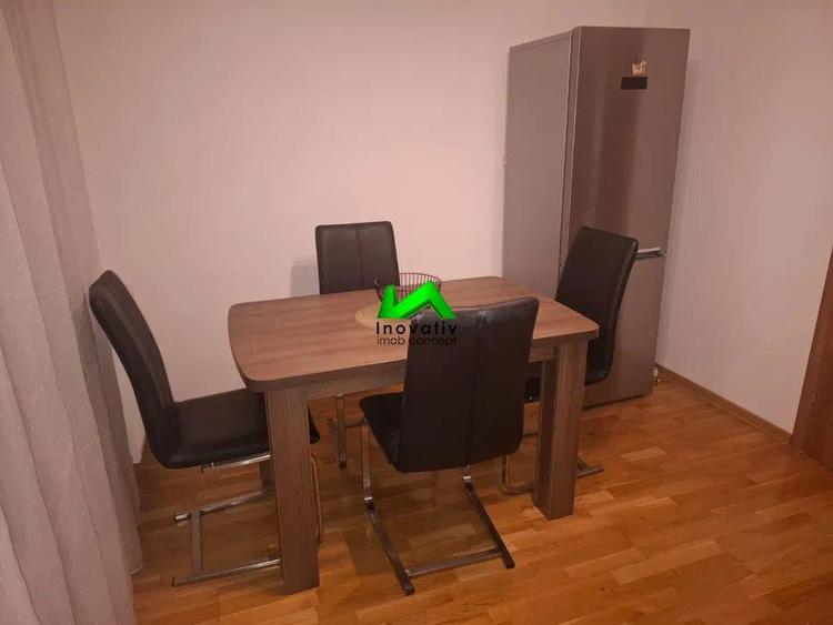 Apartament cu 3 camere decomandat în Hipodrom 3