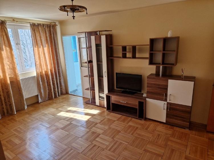 Apartament cu 4 camere semidecomandat în Nicolae Grigorescu