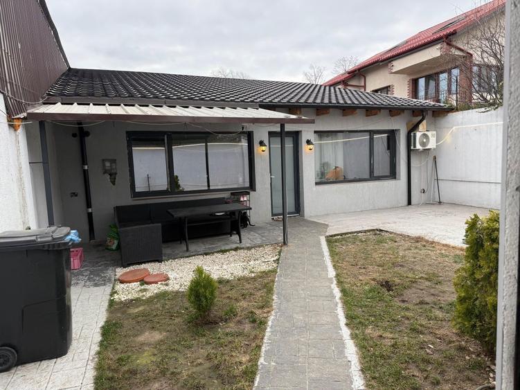 Casă cu 2 camere în Central