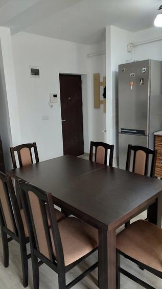 Apartament cu 2 camere semidecomandat, mobilat în Giroc