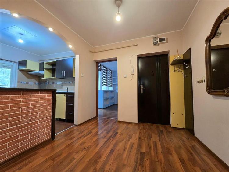 Apartament cu 2 camere decomandat în Metalurgie