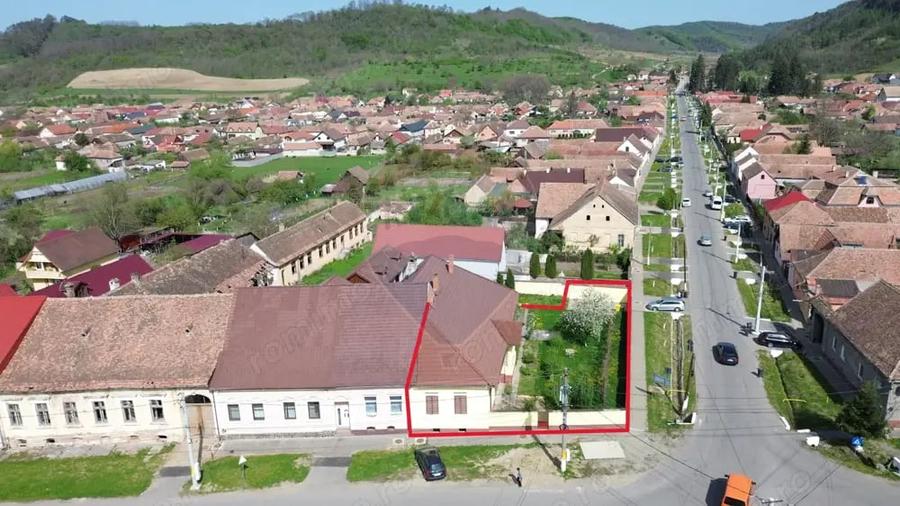 Casă cu 3 camere cu Teren 470 Mp în Dumbrăveni