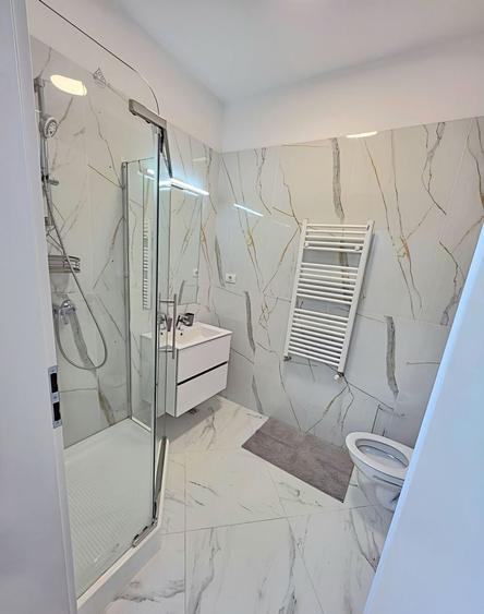 Apartament cu 3 camere decomandat, mobilat în Tomis Nord