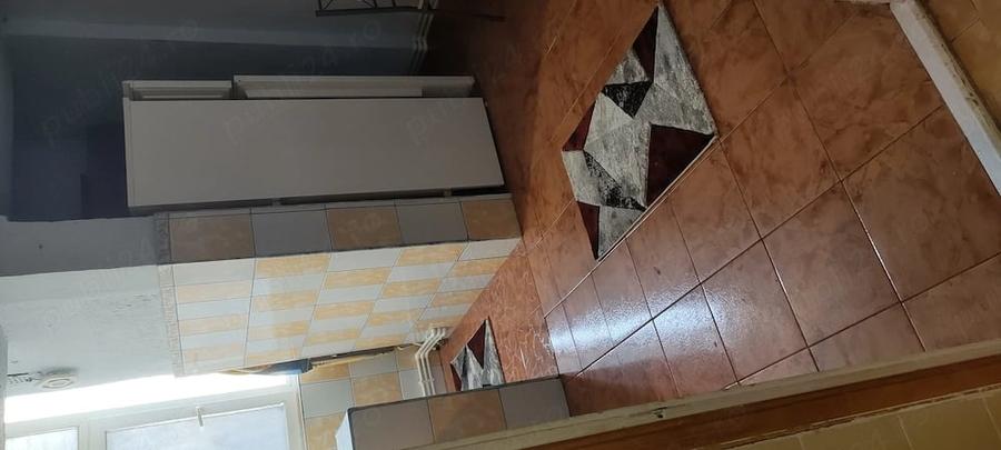 Garsonieră decomandată în Buzaului