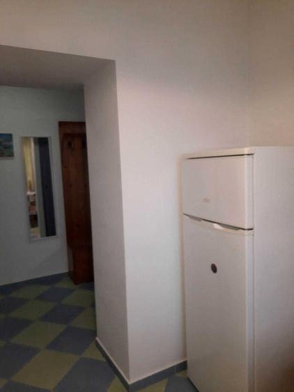 Apartament cu 2 camere semidecomandat în Cantemir