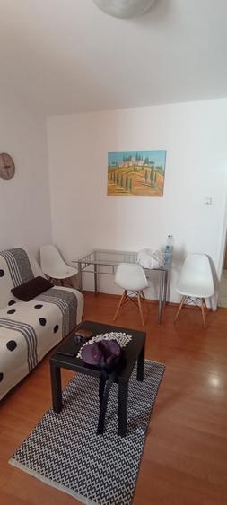 Apartament cu 2 camere semidecomandat în Universitate