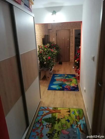 Apartament cu 3 camere decomandat în Rogerius