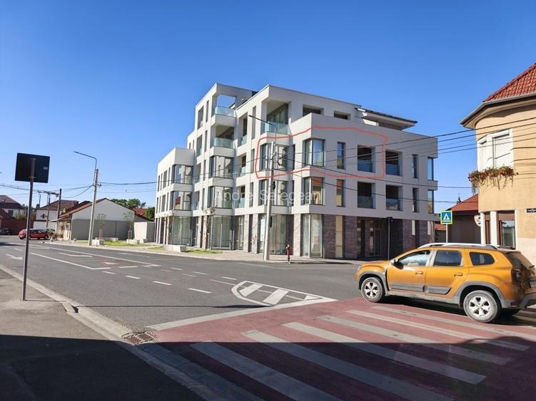 PRIMA INCHIRIERE: Apartament 3 camere, 59 mp, parcare Str. Garoafei (langa Karaviem)