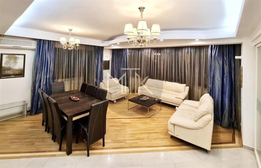 Apartament cu 3 camere decomandat, mobilat în Herăstrău