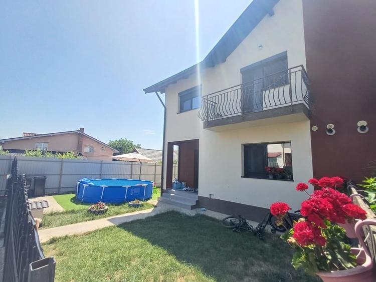 Duplex cu 4 camere cu Canalizare în Miroslava
