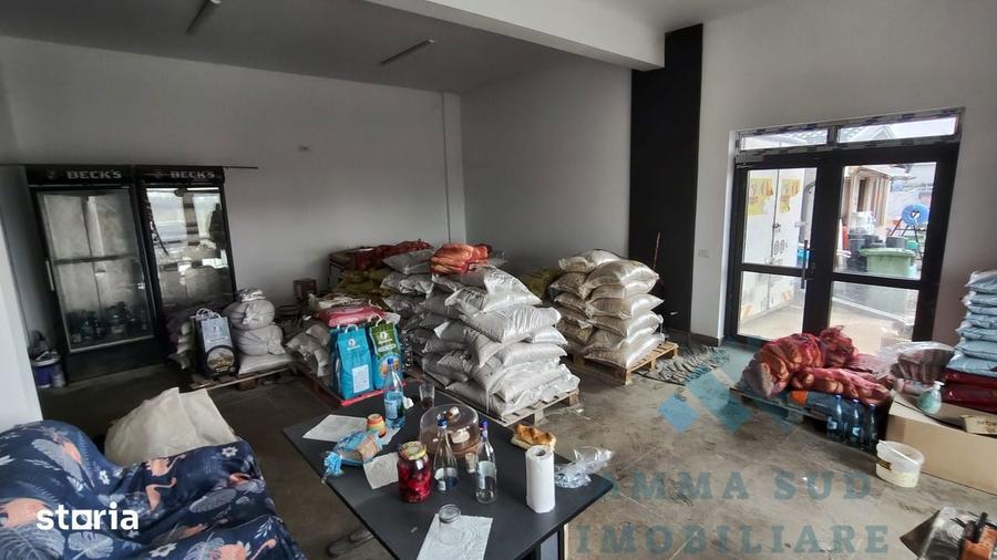 Casă cu 9 camere cu Teren 300 Mp în Central