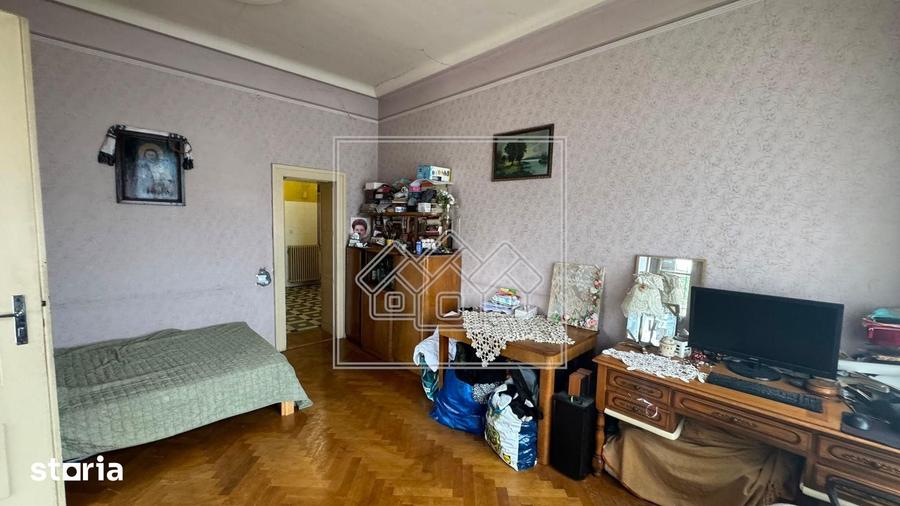 Apartament cu 5 camere în Ștrand