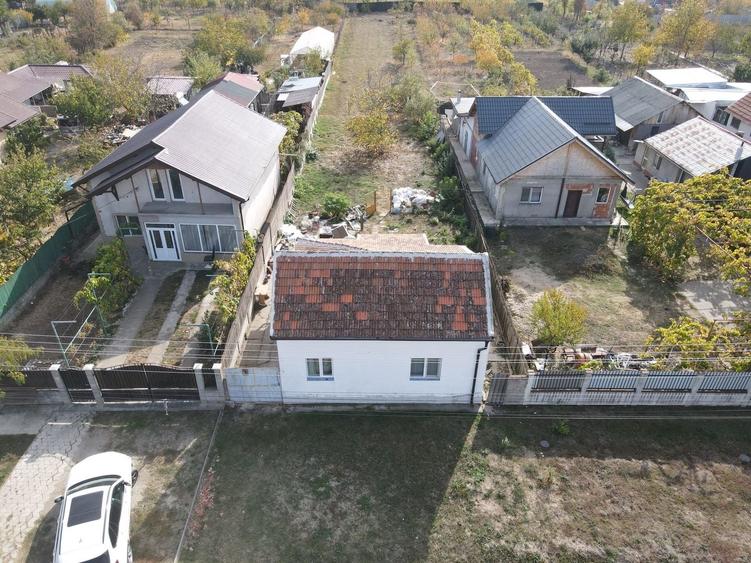 Casă individuală cu 2 camere cu Canalizare în Moșnița Nouă