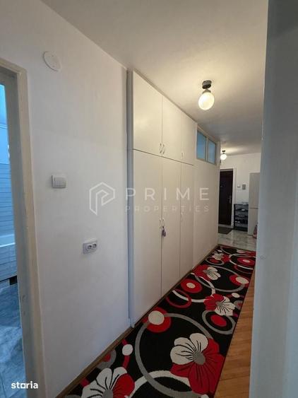 Apartament cu 3 camere decomandat în Tudor
