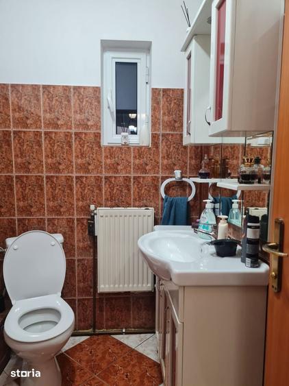 Casa, P+1+M, la 5 minute de Metrou Aparatorii Patriei. - 7