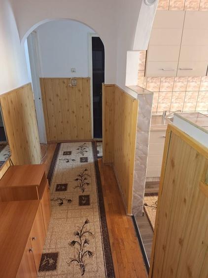 Apartament cu 2 camere decomandat în Lotrioara
