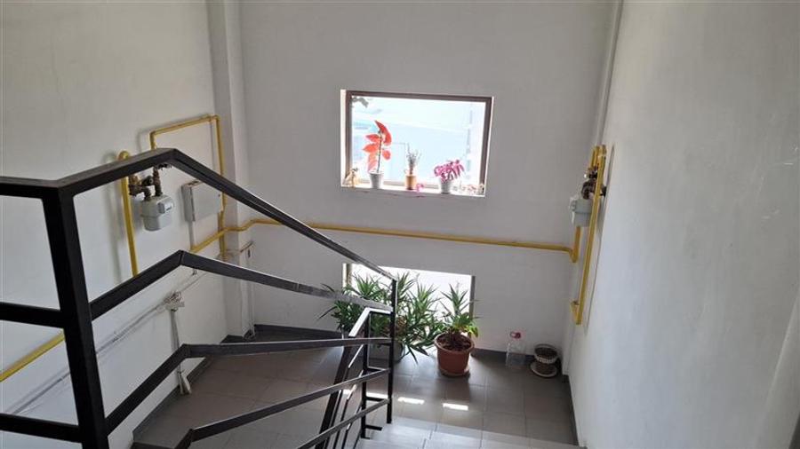 Apartament cu 2 camere decomandat în Obor