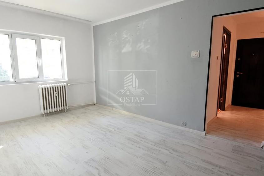 Apartament cu 2 camere semidecomandat în Republicii