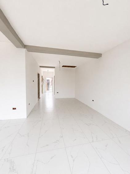 Duplex cu 3 camere cu Canalizare în Moșnița Nouă