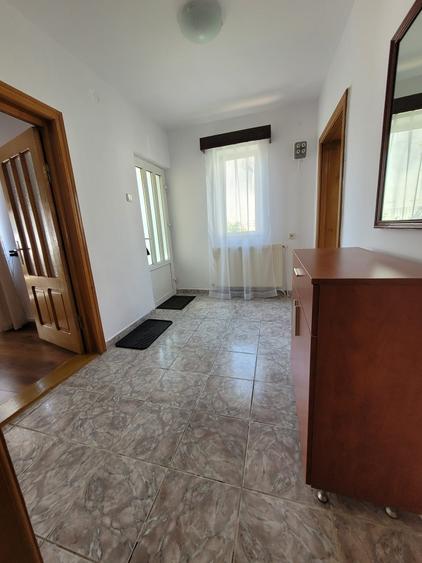 Casa de poveste in zona linistita - 1