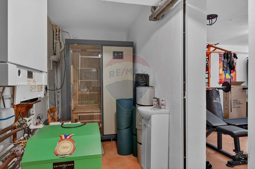 Vila cu design spectaculos, tehnologie smart & lifestyle complet - 36