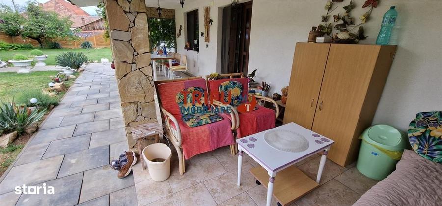 Casă cu 4 camere cu Teren 1153 Mp în Șard
