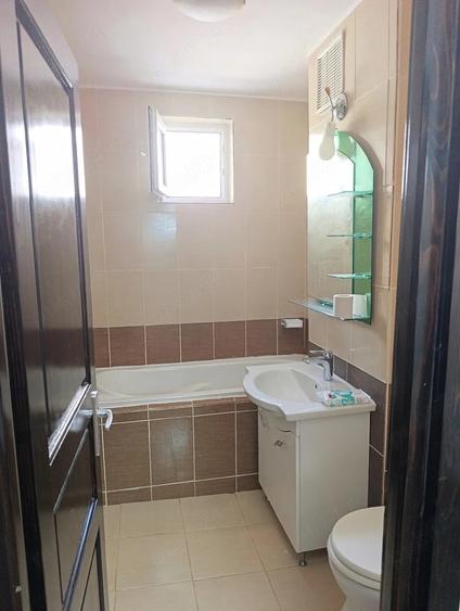 Apartament cu 2 camere decomandat în Precista