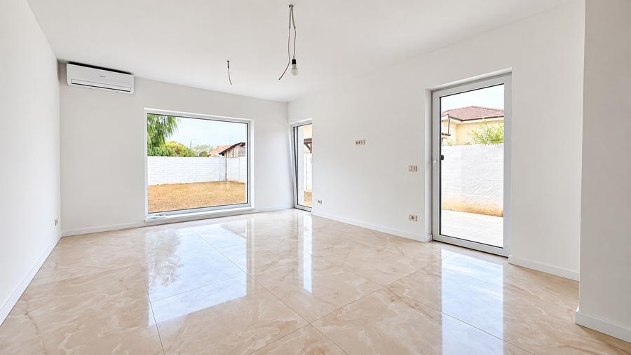 Duplex cu 4 camere cu Canalizare în Ghiroda