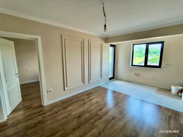 Apartament cu 2 camere semidecomandat în Vișan